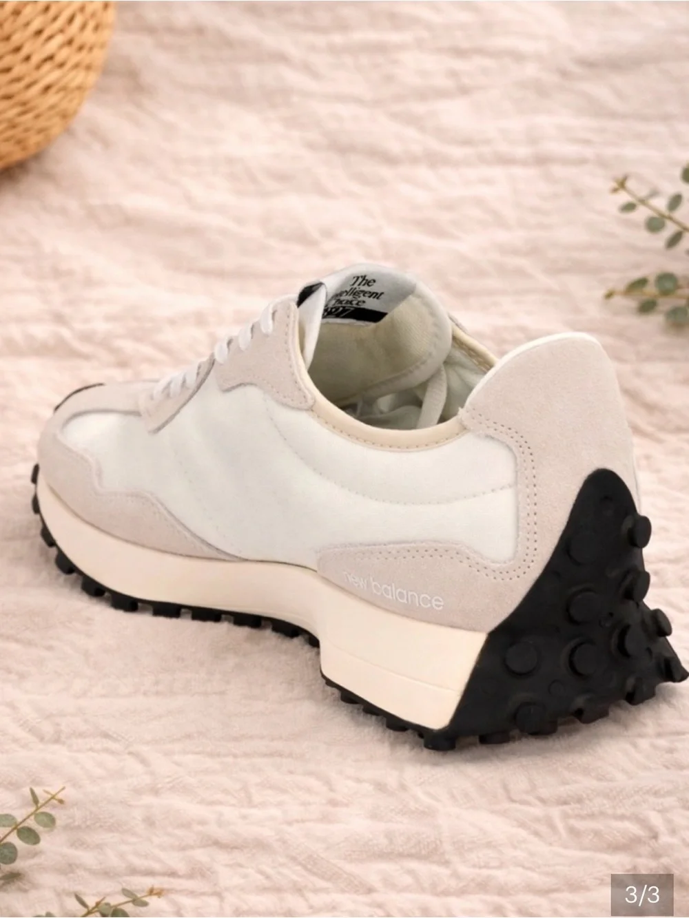 New Balance Footwear 327 Suede Sneaker - NEW Without Tags - Picture 3 of 3